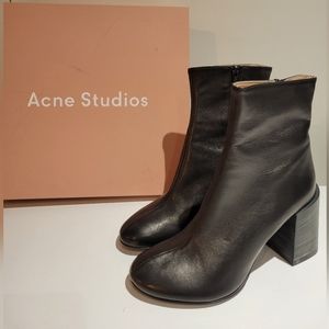 Brand New Acne Studios Black Saul Boots, size 38